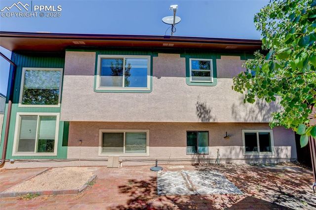 27 Terrace Drive, Pueblo, CO 81001