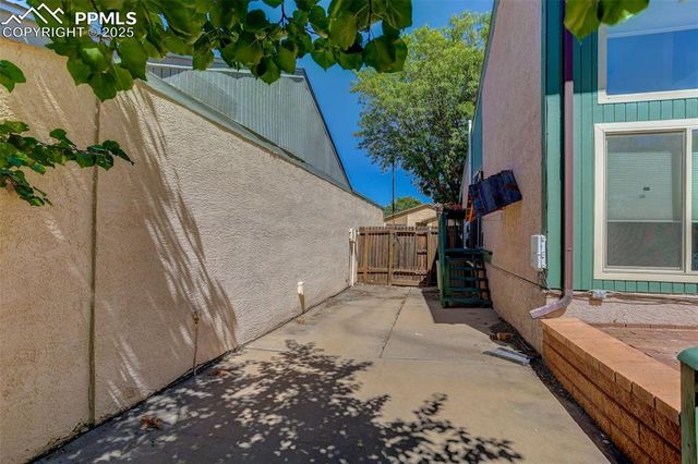 27 Terrace Drive, Pueblo, CO 81001