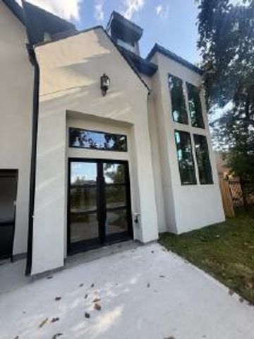 416 Eleanor St, Houston, TX 77009