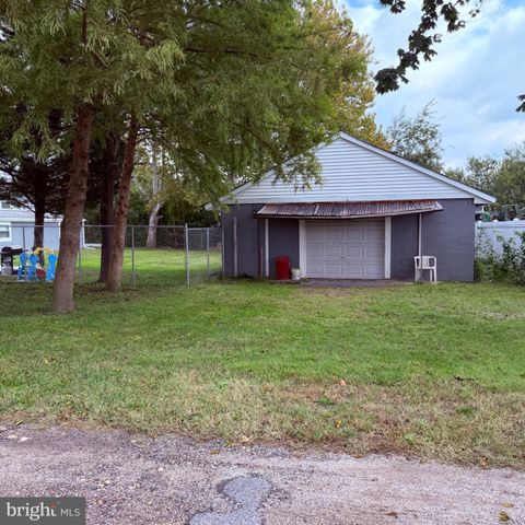 242 MORTON AVE, Paulsboro, NJ 08066