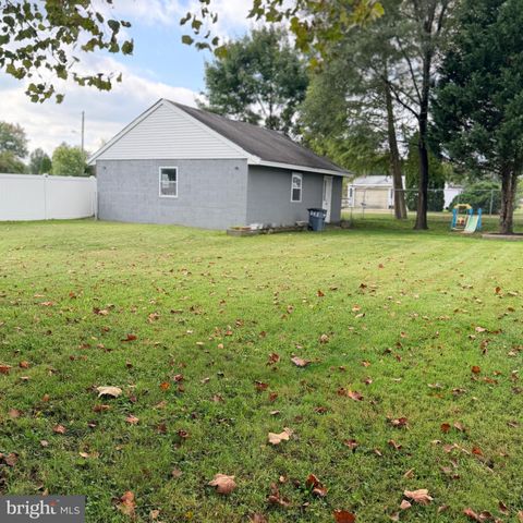 242 MORTON AVE, Paulsboro, NJ 08066