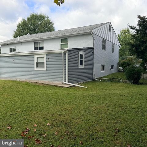 242 MORTON AVE, Paulsboro, NJ 08066