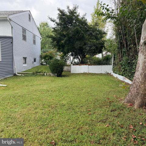 242 MORTON AVE, Paulsboro, NJ 08066