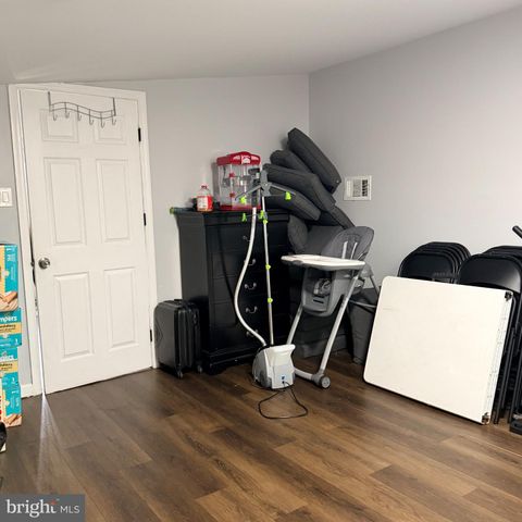 242 MORTON AVE, Paulsboro, NJ 08066