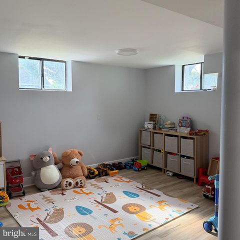 242 MORTON AVE, Paulsboro, NJ 08066