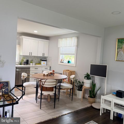 242 MORTON AVE, Paulsboro, NJ 08066