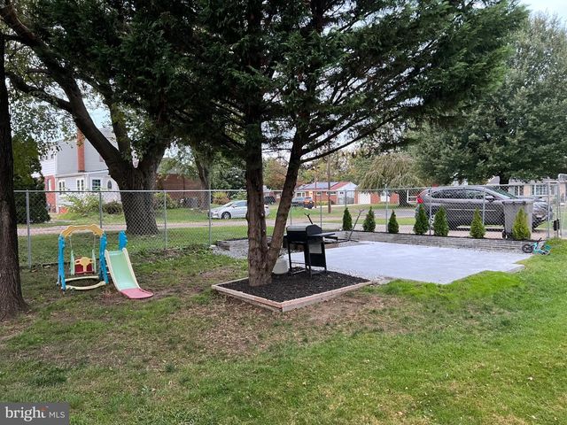 242 MORTON AVE, Paulsboro, NJ 08066