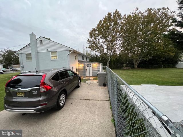 242 MORTON AVE, Paulsboro, NJ 08066