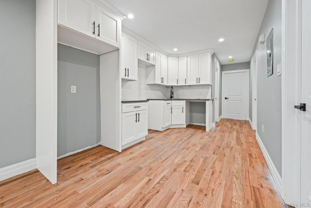 118-11 Lakeview Boulevard, Jamaica South, NY 11434