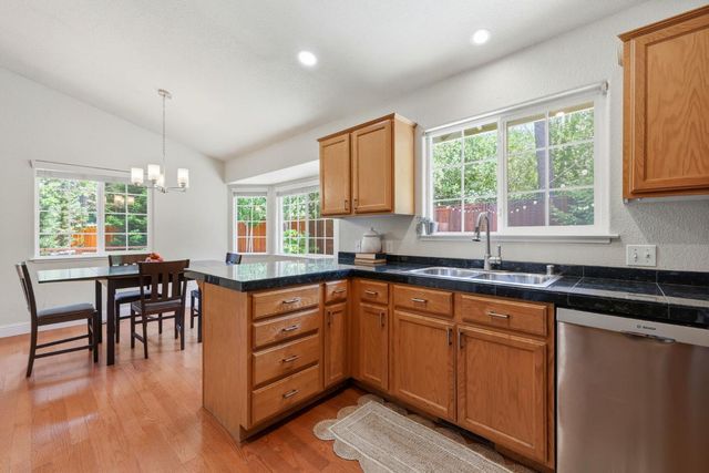 11187 Ball Rd, Grass Valley, CA 95949