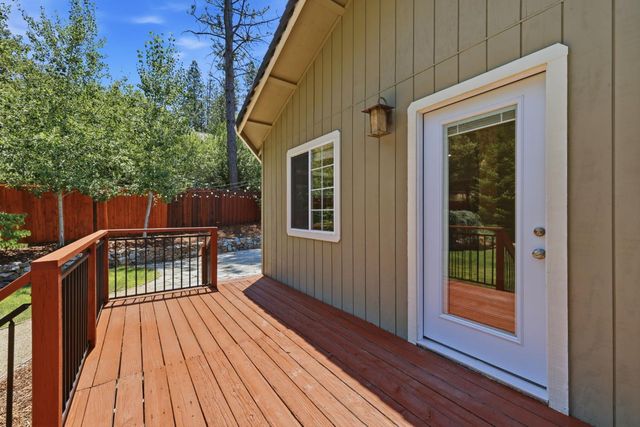 11187 Ball Rd, Grass Valley, CA 95949