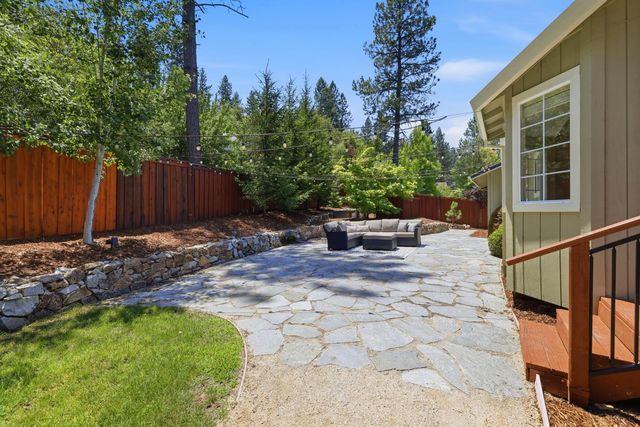 11187 Ball Rd, Grass Valley, CA 95949