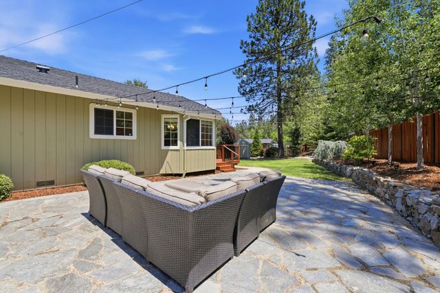 11187 Ball Rd, Grass Valley, CA 95949