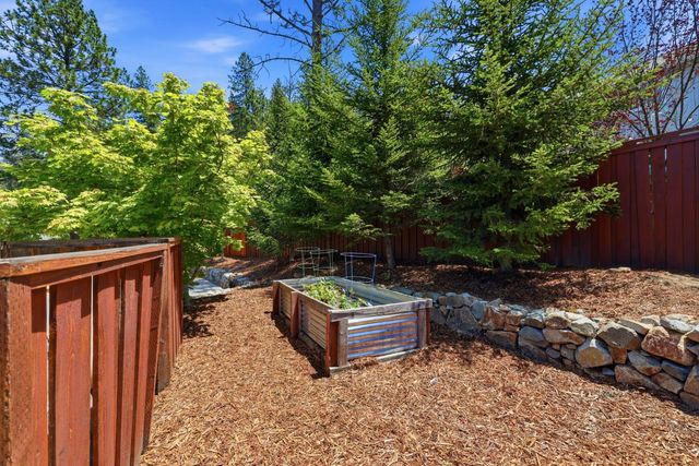 11187 Ball Rd, Grass Valley, CA 95949