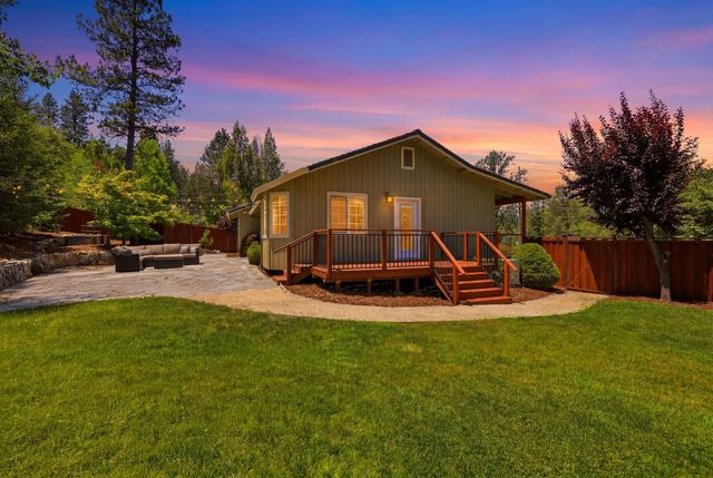 11187 Ball Rd, Grass Valley, CA 95949