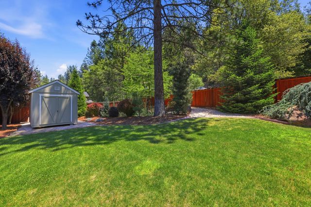 11187 Ball Rd, Grass Valley, CA 95949