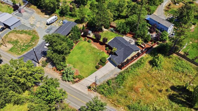 11187 Ball Rd, Grass Valley, CA 95949