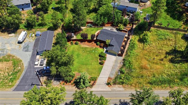 11187 Ball Rd, Grass Valley, CA 95949
