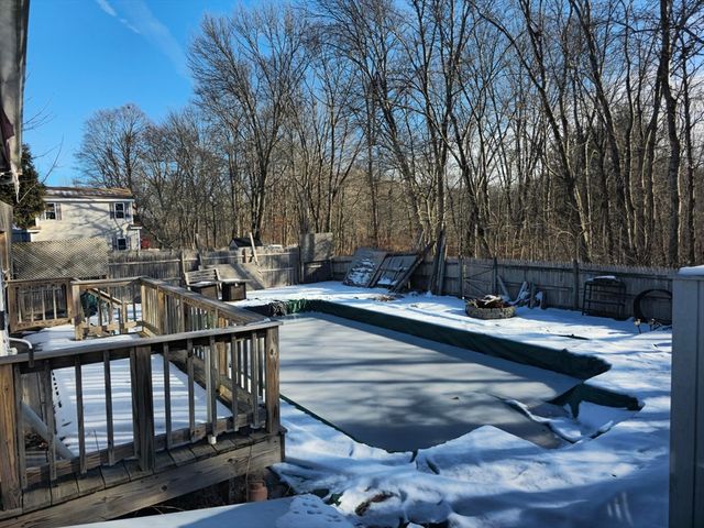 289 Commercial St, Whitman, MA 02382