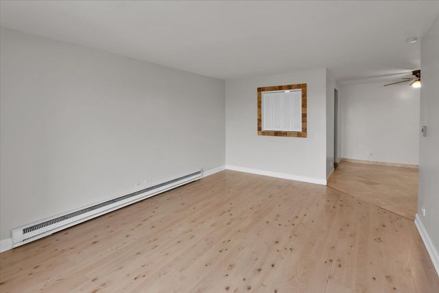 2333 N Neva Avenue 306C, Chicago, IL 60707