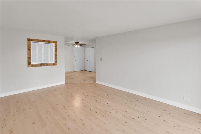2333 N Neva Avenue 306C, Chicago, IL 60707
