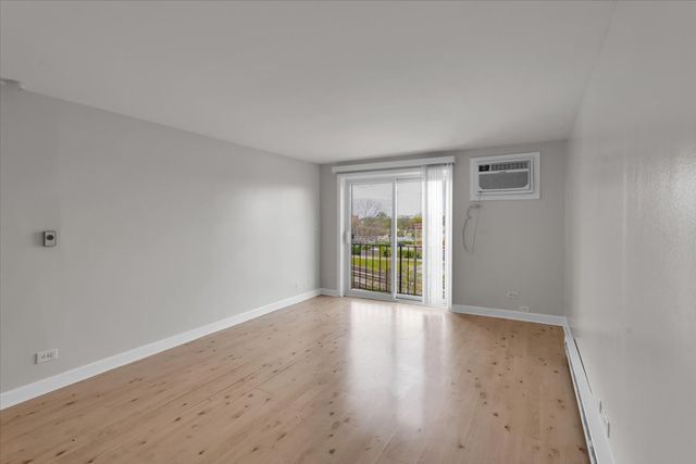 2333 N Neva Avenue 306C, Chicago, IL 60707