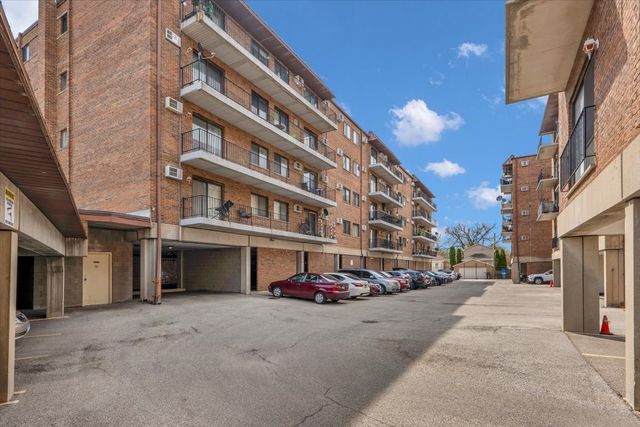 2333 N Neva Avenue 306C, Chicago, IL 60707