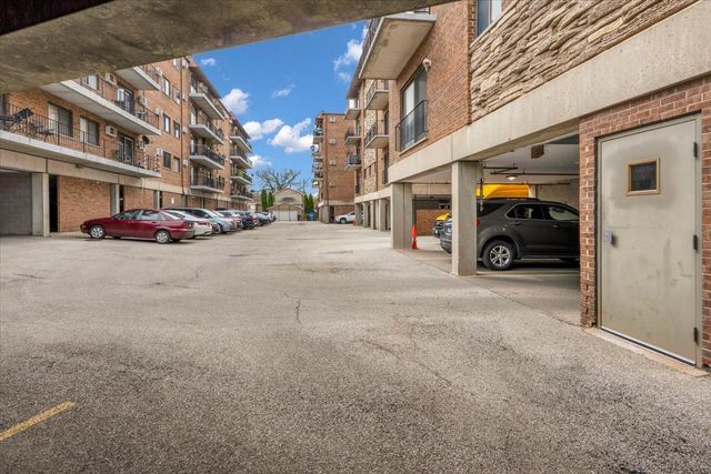 2333 N Neva Avenue 306C, Chicago, IL 60707