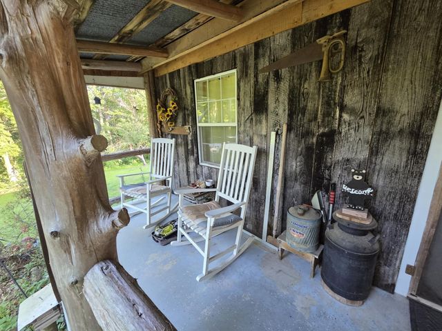 110 Cox Road, Irvine, KY 40336
