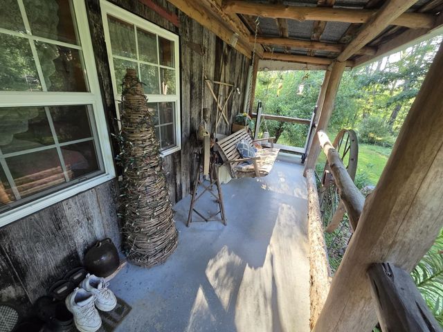 110 Cox Road, Irvine, KY 40336