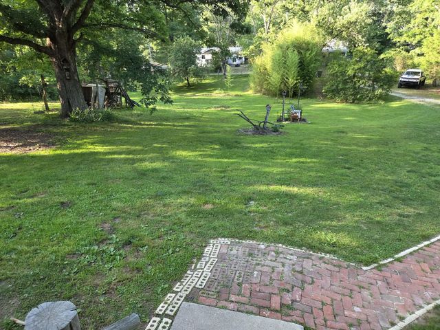 110 Cox Road, Irvine, KY 40336