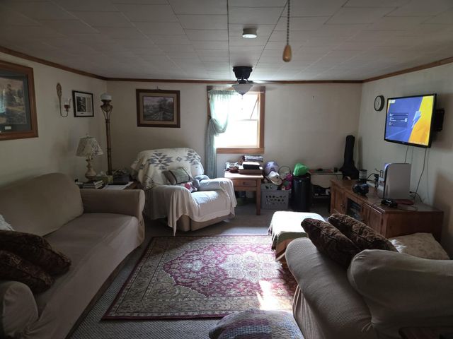 110 Cox Road, Irvine, KY 40336