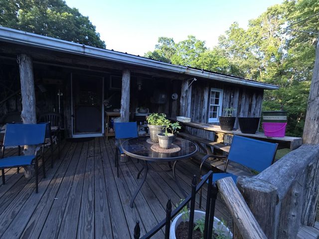110 Cox Road, Irvine, KY 40336