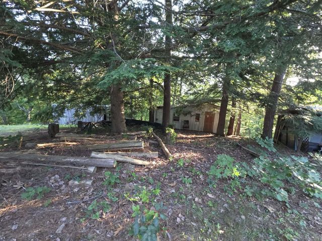110 Cox Road, Irvine, KY 40336