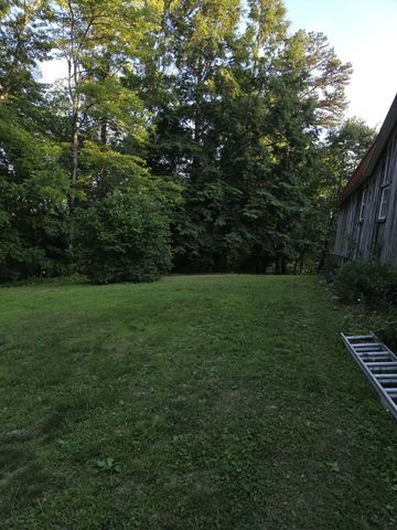 110 Cox Road, Irvine, KY 40336