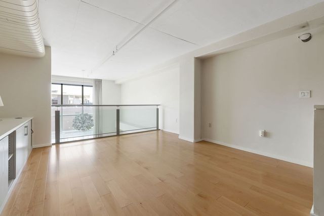 25 Channel Center St 210, Boston, MA 02210