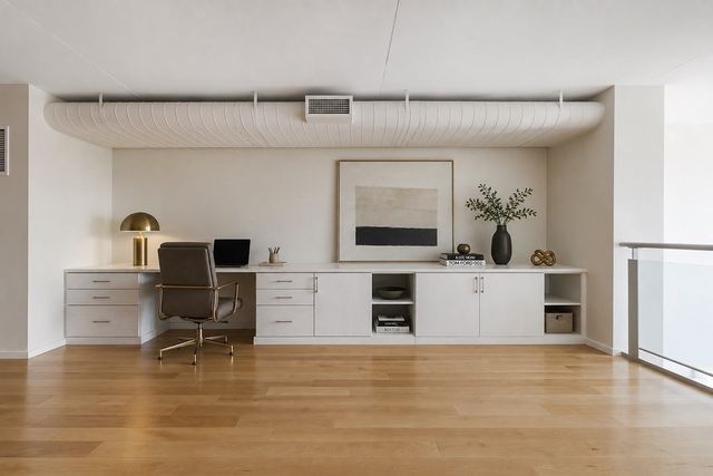 25 Channel Center St 210, Boston, MA 02210