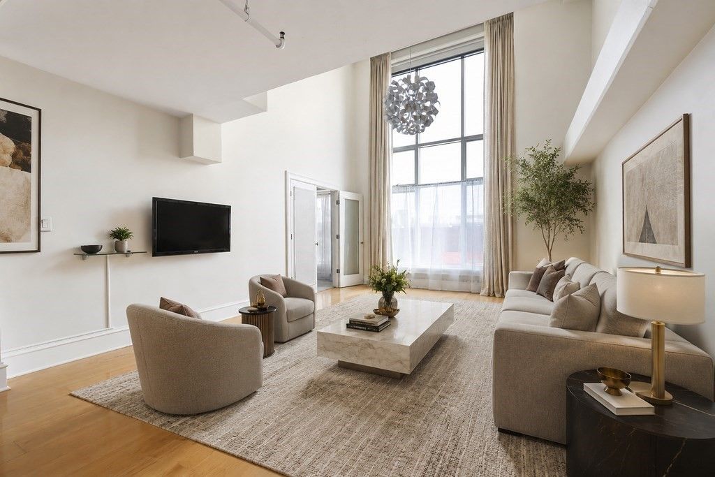 25 Channel Center St 210, Boston, MA 02210