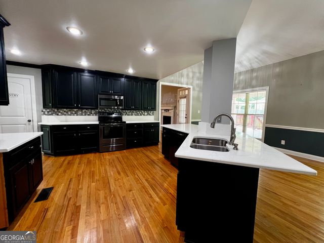 1104 Boulder Drive, Gray, GA 31032