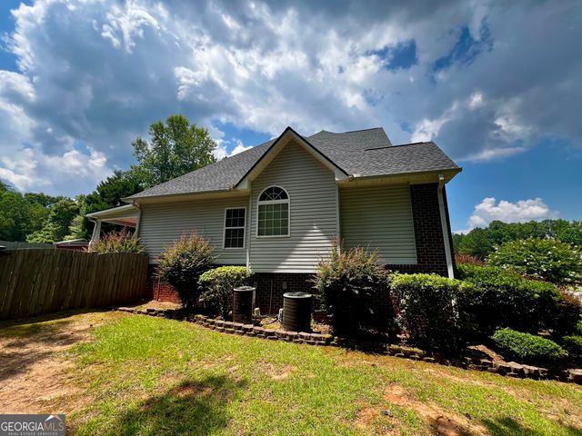 1104 Boulder Drive, Gray, GA 31032