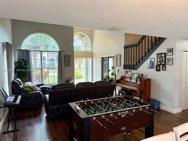 5528 Descartes Cir, Boynton Beach, FL 33472