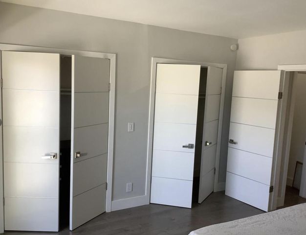 455 GOLDEN ISLES Drive 209, Hallandale Beach, FL 33009