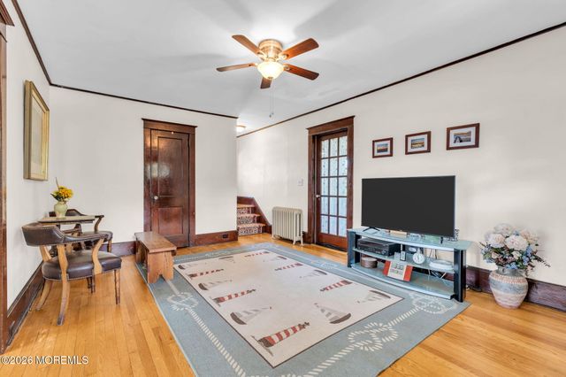 39 Highland Avenue, Leonardo, NJ 07737