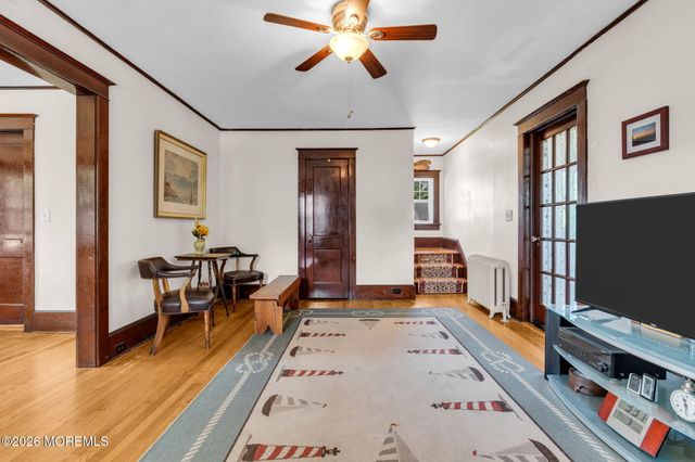 39 Highland Avenue, Leonardo, NJ 07737