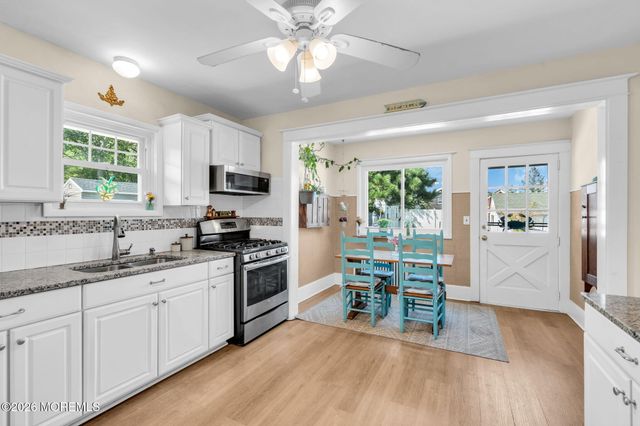 39 Highland Avenue, Leonardo, NJ 07737