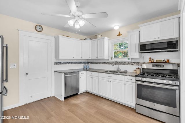 39 Highland Avenue, Leonardo, NJ 07737
