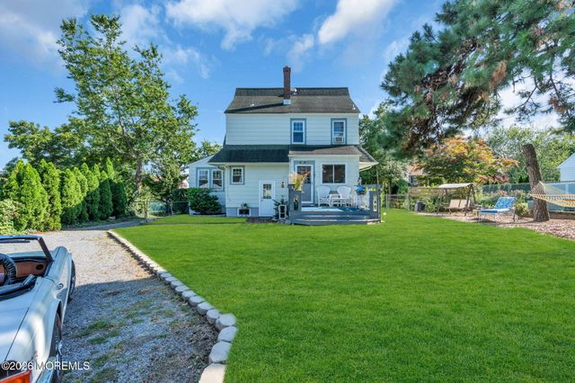 39 Highland Avenue, Leonardo, NJ 07737