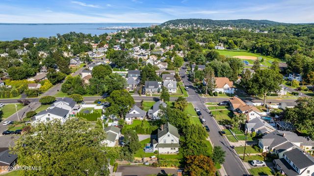 39 Highland Avenue, Leonardo, NJ 07737