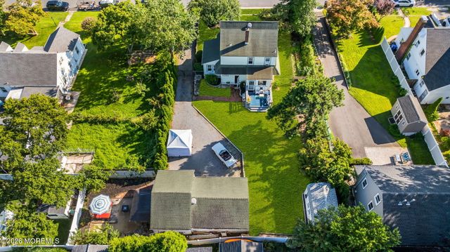 39 Highland Avenue, Leonardo, NJ 07737