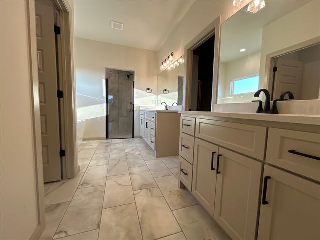 10400 E 135th Place S, Bixby, OK 74008